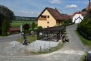 Bauarbeiten auf dem Dorfplatz Gesees.