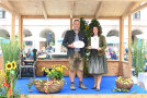 Staatsministerin Kaniber mit Stefan Kaiser, Landkäserei Reißler GmbH, Nordendorf, Landkreis Augsburg